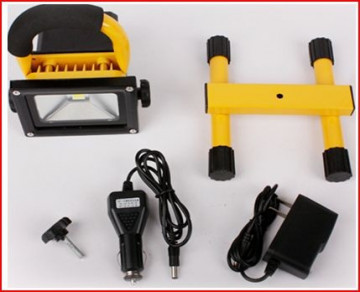 Projetor LED c/ bateria e suporte 10W LED
