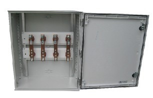 Quadro Viseu CX. POLIÉSTER PARA TI's COM BARRAS PARA TI's ATÉ 400A 500X600X230 PL.262B