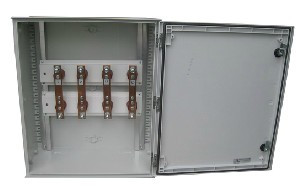 Quadro Viseu CX. POLIÉSTER PARA TI's COM BARRAS PARA TI's ATÉ 250A 500X600X230 PL.261B