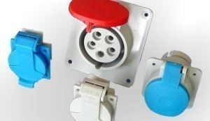 JSL - Tomada Industrial de encastrar em painel 32A 3P+T(E) IP44
