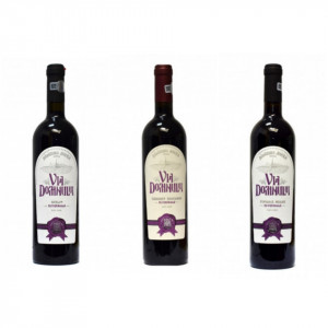 Pachet promotional cu 3 vinuri rosii demiseci- Via Domnului: Feteasca neagra + Merlot + Cabernet Sauvignon