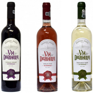 Pachet 3 vinuri seci Via Domnului: Feteasca neagra + Merlot Roze + Sauvignon blanc