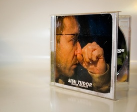 "Marea Evadare" - Sticker + Album gratuit