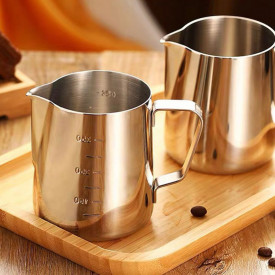 Cana din inox cu gradatie, latiera pentru spumare cu maner, cana de lapte sau cappucino, cu cioc, cana pentru bar, cana barista, 350 ml