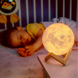 Lampa de veghe, awwaline, model luna 3D, 15cm, multicolora 7 efecte, reincarcabila, portabila, suport lemn