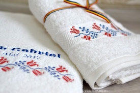 Set 2 prosoape personalizate P12, broderie „Motive populare”