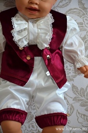 Costum botez Micul Marchiz, Burgundy