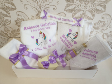 Trusou botez lila brodat cu Unicorn