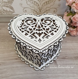Cutie decorativă din lemn - inimă 02