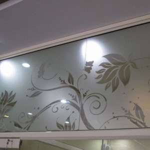 IMPORTED GLASS FILM IN AHMEDABAD WITH FITTING PER SQFT