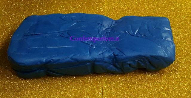 Pasta di zucchero - blu scuro - 250 g : : Alimentari e cura della  casa
