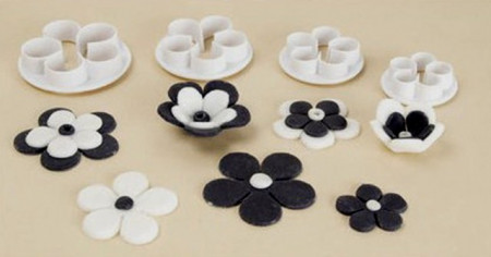 Rosa a 5 petali. 4 Cutter in plastica