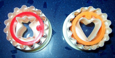 Cuore e Angioletto. Set 2 Stampi espulsione Tagliapasta.