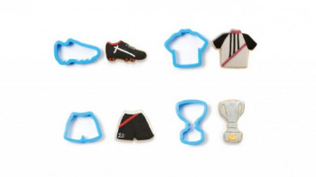 Tagliapasta in plastica Calcio. Maglietta, Coppa, Scarpa con tacchetti e Pantaloncino.