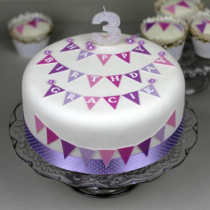 Alfabeto con Lettere e Bandierine. Stampo in Silicone. Bunting Alphabet Katy Sue.