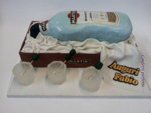 Torta decorata in pasta di zucchero "Martini Bianco"