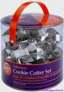 Halloween. Set di 18 Tagliapasta Cutter in metallo in elegante barattolo regalo!! Wilton