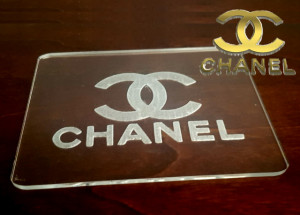 Logo CC con scritta. 9 x 10 cm. Stampo in Rilievo