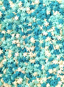 Sprinkle Glitter di Zucchero. Fiocchi di neve sfumati Celesti Natale. Dark blue. 100 gr.