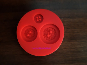Bottoni decorati grandi. Stampo in silicone