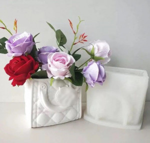 Borsa Dior Griffe di 15.7 x 13.3 cm. Stampo Borsetta in silicone anche per Candele