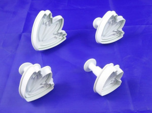 Boccioli di Rosa. Set 4 Stampi espulsione Tagliapasta di varie misure.