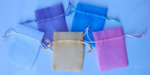 Confezione di 12 Sacchetti 7,5 x 10 in Organza.