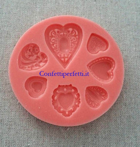Cuori decorati. Stampo in silicone di 7 bellissime decorazioni