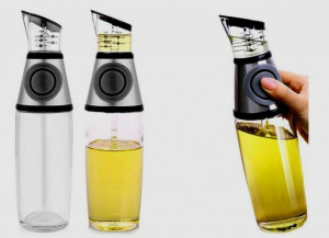 Dispenser dosatore a pressione per olio, aceto e altri liquidi.