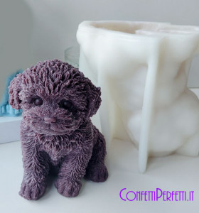 Grande Cagnolino a cuccia di 11.1 x 14.9 x 14.9 cm. Stampo Cane in silicone anche per Candele di 815 gr.