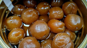 Albicocche Tonde intere di Castigliole in Sciroppo. 200 gr. Amor di Frutta. Giuso
