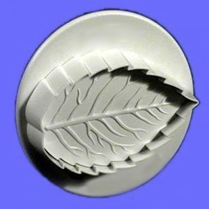 Foglia Rosa grandi. Set 3 Stampi espulsione Tagliapasta di varie misure.