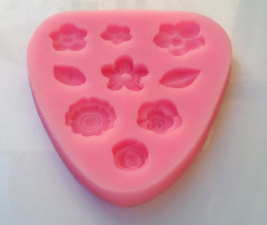 Piccoli Fiori e Foglie. Venatore in silicone per decorazioni dolci