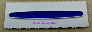 Spatola per decorazione Bordi di una Torta. Tipo 1