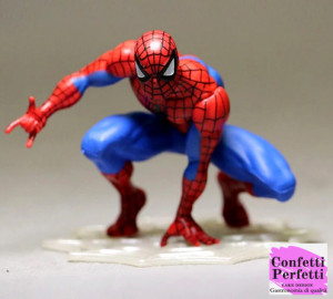 Uomo Ragno con Ragnatela. Statuina in PVC di Spiderman. Avengers