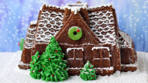 Grande Casa con alberi e camino. Grande Tortiera in silicone