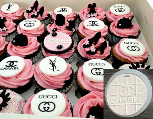 Stampo Cupcakes e Biscotti. Logo Griffe Ch. Stampo in silicone