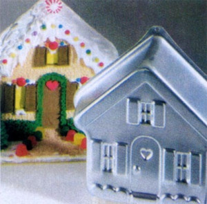 Tortierain Alluminio Anodizzato a forma di Casa.