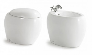 SANITARI A TERRA FILO MURO " EGG " COPRI VASO FRIZIONATO
