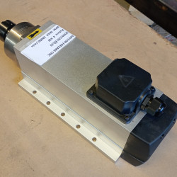 Spindle 4 kW + invertor 4 kW 220 V.