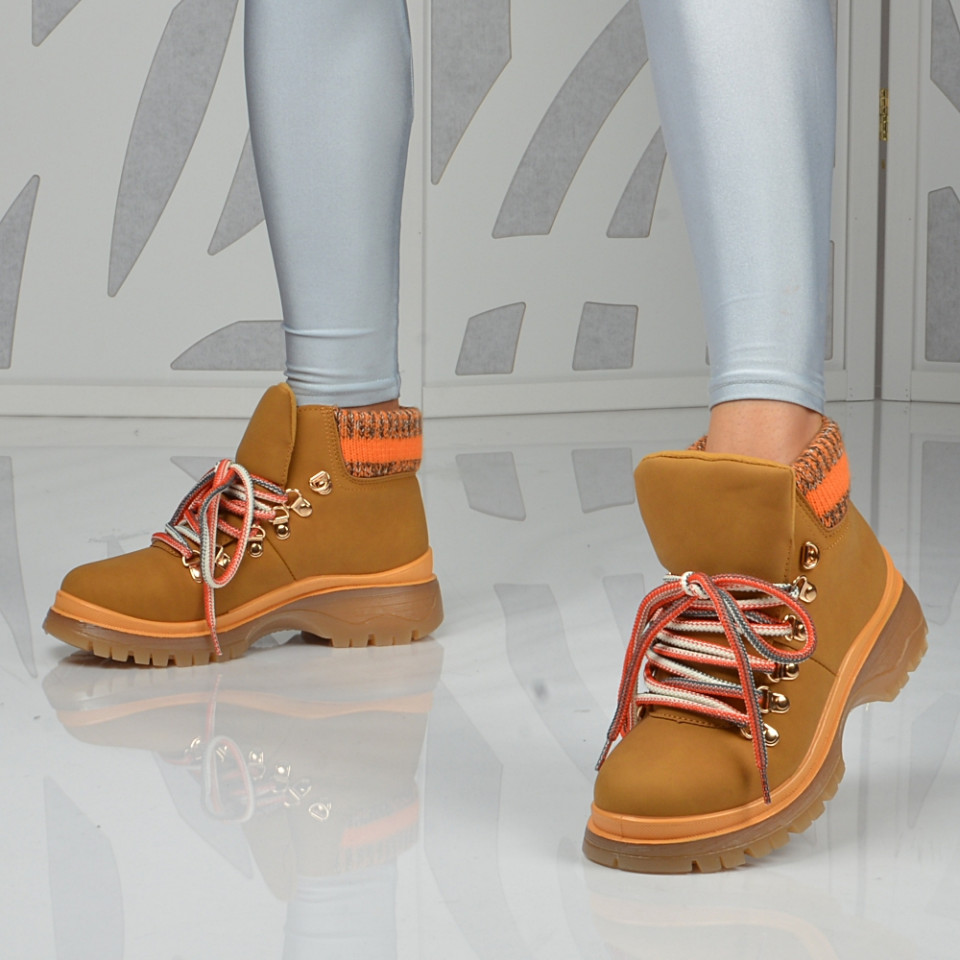 Ghete Dama Jake Camel - Need 4 Shoes
