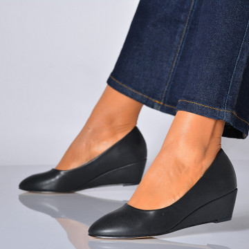 Pantofi Cu Platforma Zyna Negri - Need 4 Shoes