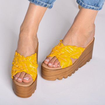 Papuci Dama Zane Galbeni- Need 4 Shoes