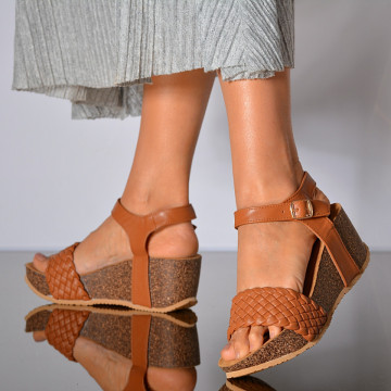 Sandale Cu Platforma Nicasia Camel