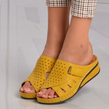 Papuci Dama Isolda Yellow