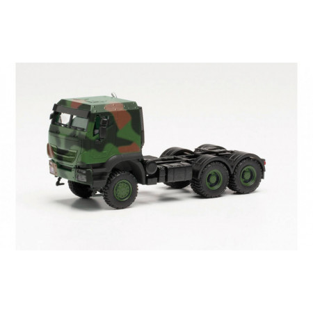 HERPA 1:87 - Iveco Trakker protected 6x6 tractor, camouflage design „Bundeswehr