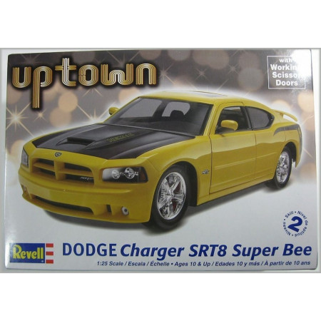 REVELL US 1:25 - DODGE CHARGER SRT8 SUPERBEE CUSTOM 2008, PLASTIC MODELKIT