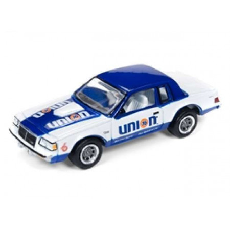 JOHNNY LIGHTNING 1:64 - BUICK REGAL T-TYPE 1986 *UNION 76*, GLOSS WHITE & BLUE WITH UNION 76 GRAPHICS