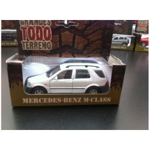 MAGAZINE MODELS 1:36 - MERCEDES BENZ M-CLASS, WHITE