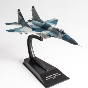 MAGAZINE MODELS 1:100 - MIG-29SMT FULCRUM RUSSIAN AF 5AVGR 7000AVB 2012